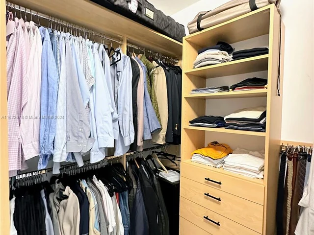 848 Brickell Key Dr # 1003, Miami FL 33131