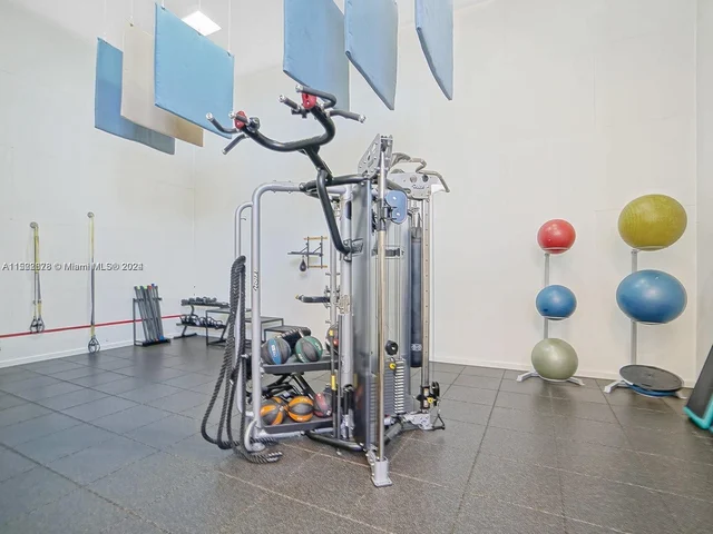 848 Brickell Key Dr # 1003, Miami FL 33131