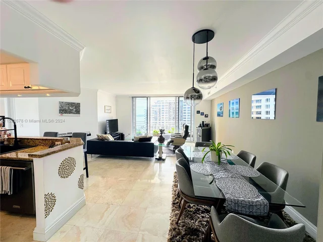 848 Brickell Key Dr # 1003, Miami FL 33131