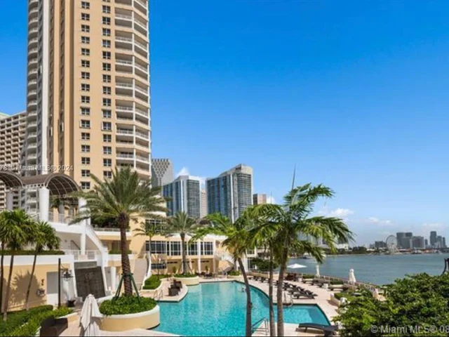 848 Brickell Key Dr # 1003, Miami FL 33131