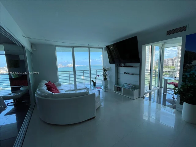 335 S Biscayne Blvd # 1209, Miami FL 33131