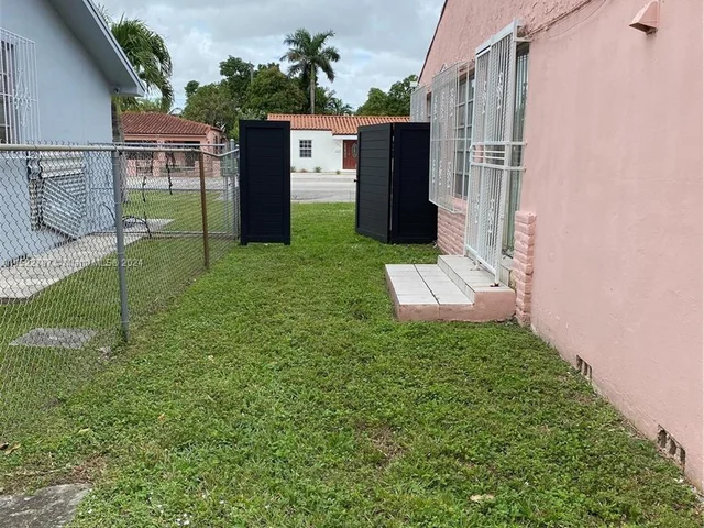 341 Tamiami Blvd, Miami FL 33144