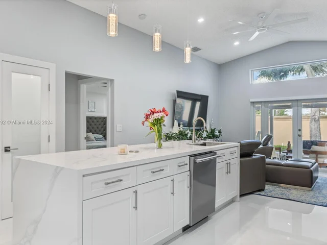 14981 SW 18th St, Miramar FL 33027