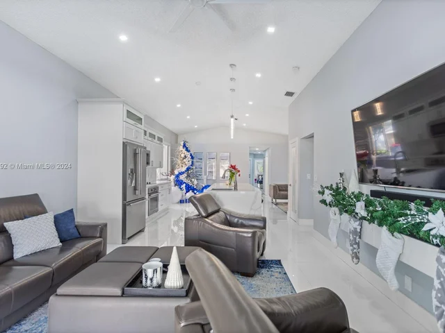 14981 SW 18th St, Miramar FL 33027