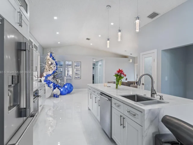 14981 SW 18th St, Miramar FL 33027