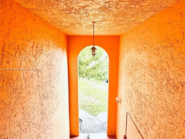 7231 Miami Lakes Dr # C18, Miami Lakes FL 33014