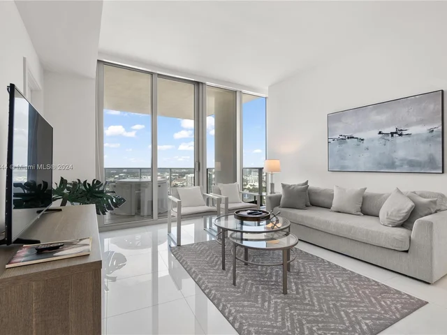 851 ne 1st ave # 3900, Miami FL 33132