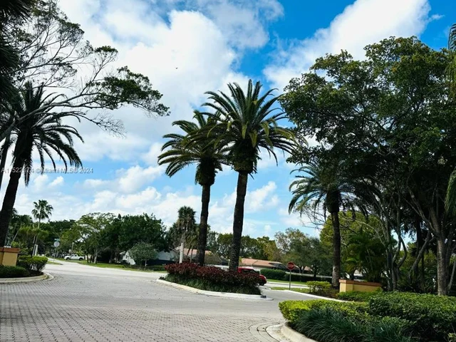 1031 Coral Club Dr # 1031, Coral Springs FL 33071