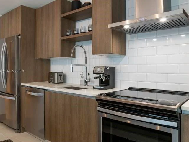 340 SE 3rd St # 1710, Miami FL 33131