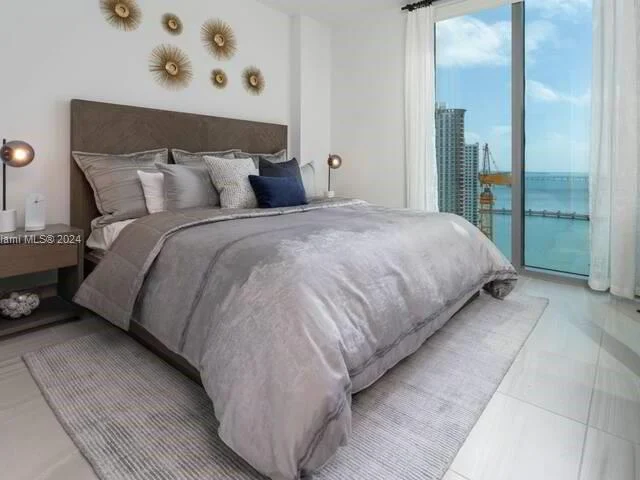 340 SE 3rd St # 1710, Miami FL 33131