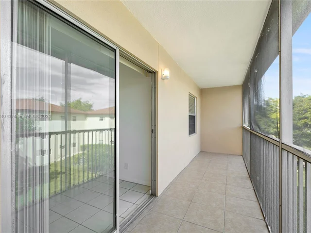 13455 SW 3rd St # 312S, Pembroke Pines FL 33027