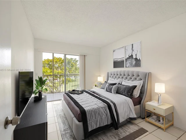 13455 SW 3rd St # 312S, Pembroke Pines FL 33027