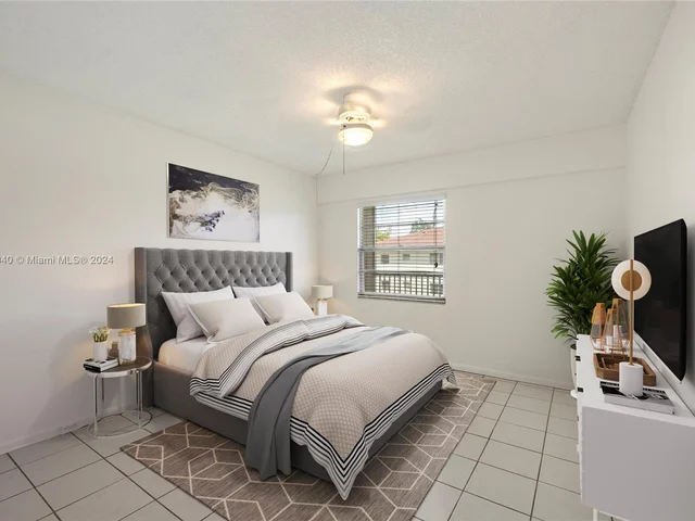 13455 SW 3rd St # 312S, Pembroke Pines FL 33027