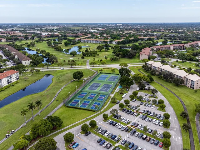 13455 SW 3rd St # 312S, Pembroke Pines FL 33027