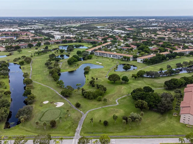 13455 SW 3rd St # 312S, Pembroke Pines FL 33027