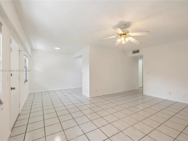 13455 SW 3rd St # 312S, Pembroke Pines FL 33027