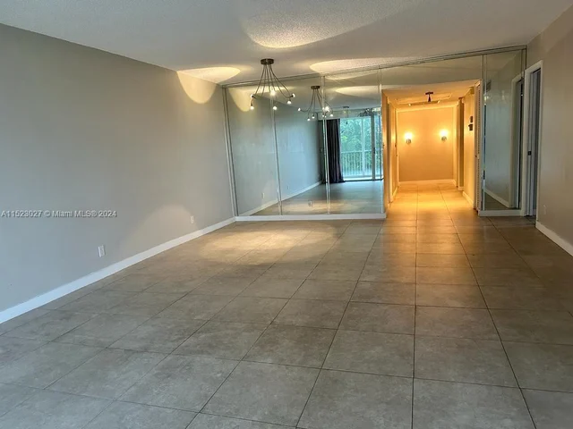 2851 S Palm Aire Dr # 310, Pompano Beach FL 33069