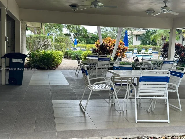 2851 S Palm Aire Dr # 310, Pompano Beach FL 33069