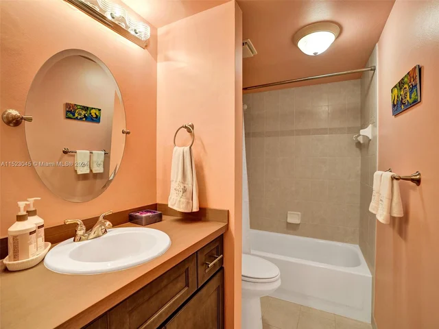 6203 Coral Lake Dr # 103, Margate FL 33063