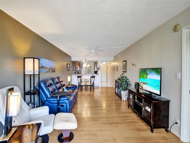 6203 Coral Lake Dr # 103, Margate FL 33063