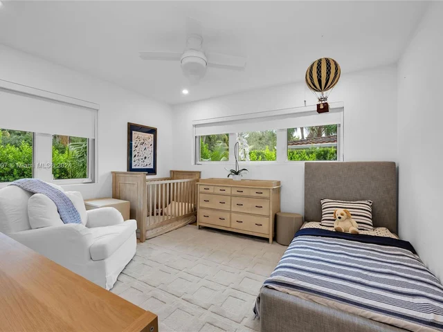 6200 Leonardo St, Coral Gables FL 33146