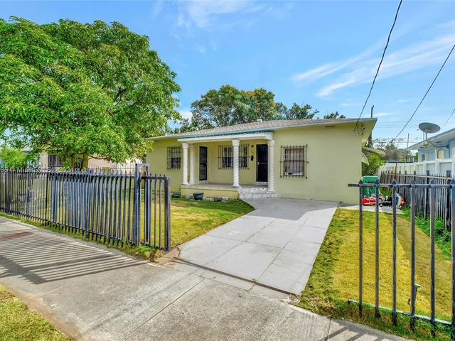 354 NW 80th St, Miami FL 33150