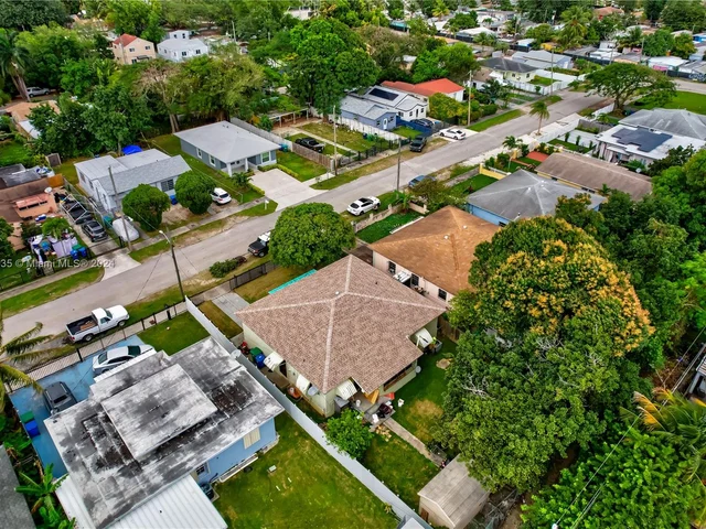 354 NW 80th St, Miami FL 33150