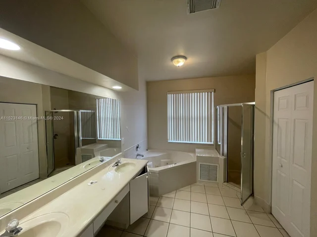 3750 SW 51st St # 0, Hollywood FL 33312