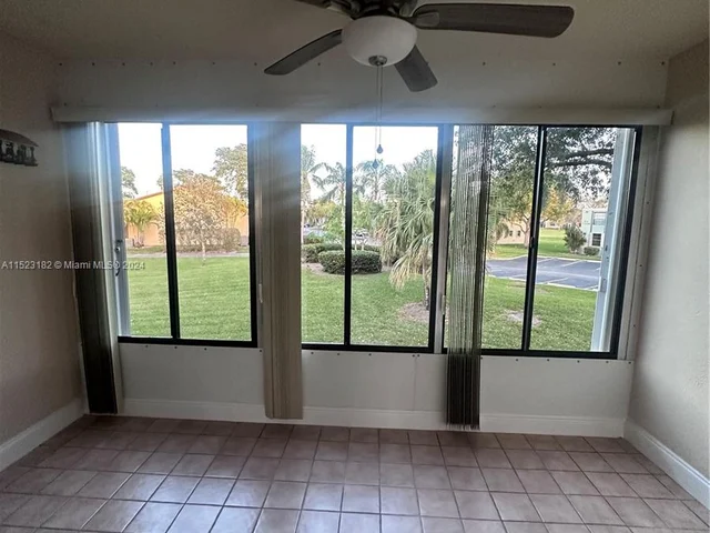 7450 NW 18th St # 208, Margate FL 33063