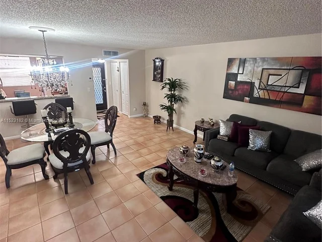 7450 NW 18th St # 208, Margate FL 33063