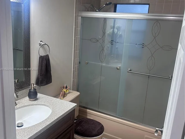 7450 NW 18th St # 208, Margate FL 33063