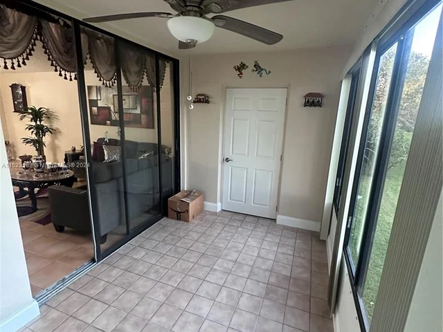 7450 NW 18th St # 208, Margate FL 33063