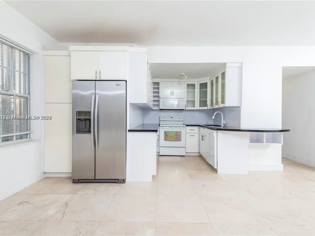 1242 Drexel Ave # 106, Miami Beach FL 33139