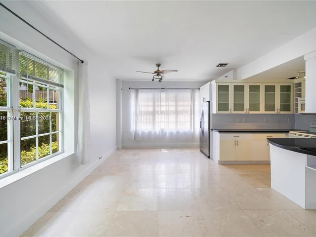 1242 Drexel Ave # 106, Miami Beach FL 33139