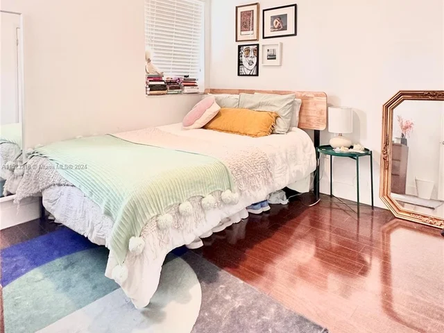 1242 Drexel Ave # 106, Miami Beach FL 33139