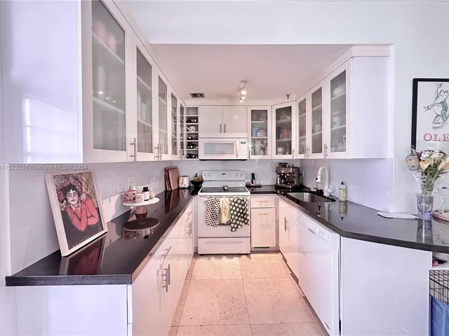 1242 Drexel Ave # 106, Miami Beach FL 33139