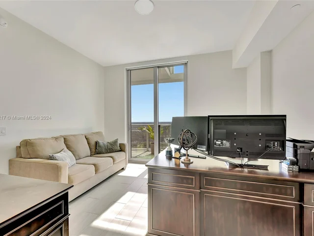 2000 Metropica Way # 1906, Sunrise FL 33323