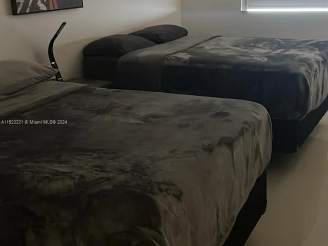 300 Bayview Dr # 411, Sunny Isles Beach FL 33160