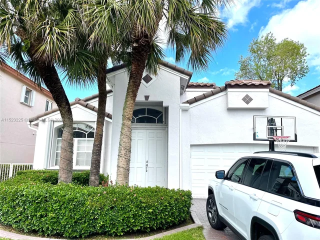 15627 SW 16th Ct, Pembroke Pines FL 33027