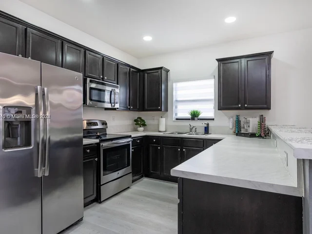 15461 SW 173rd Ln 15461 SW 173rd Ln, Miami FL 33187