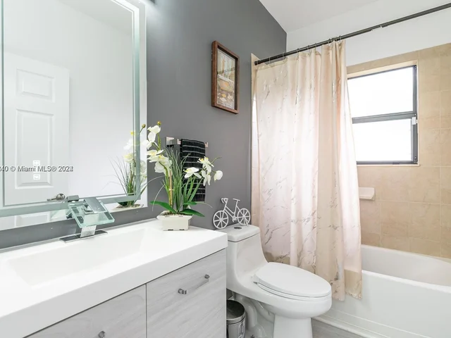 15461 SW 173rd Ln 15461 SW 173rd Ln, Miami FL 33187