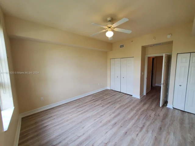 3001 NE 185th St # 333, Aventura FL 33180