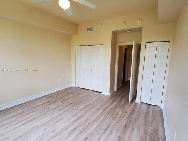 3001 NE 185th St # 333, Aventura FL 33180