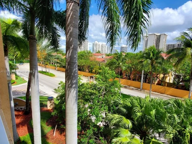 3001 NE 185th St # 333, Aventura FL 33180