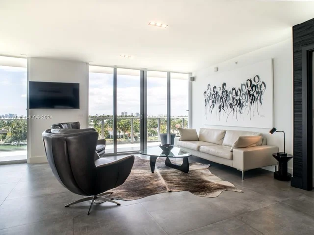 6620 Indian Creek Dr # 708, Miami Beach FL 33141