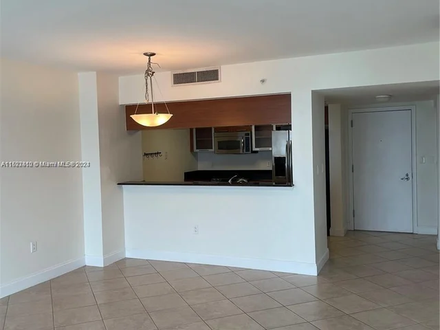 1800 N Bayshore Dr # 4104, Miami FL 33132