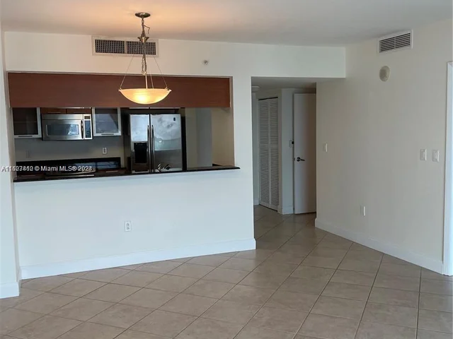 1800 N Bayshore Dr # 4104, Miami FL 33132