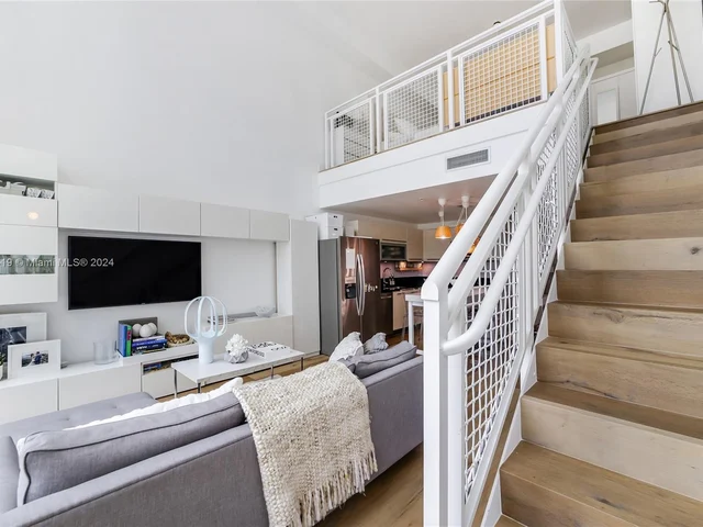 244 Biscayne Blvd # 446, Miami FL 33132