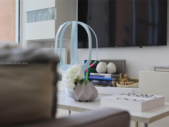 244 Biscayne Blvd # 446, Miami FL 33132