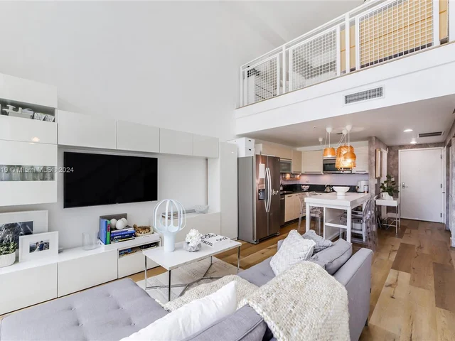 244 Biscayne Blvd # 446, Miami FL 33132